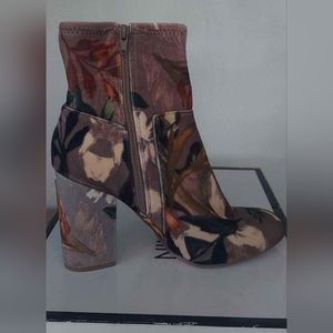 Nine West booties